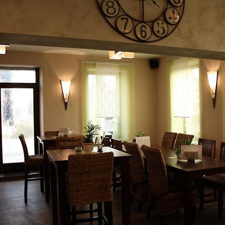 Hotel - Bistro - 3-Eck Merchweiler 外观 照片
